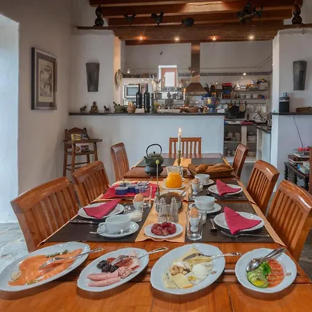 فندق مبيت وإفطار El Inti