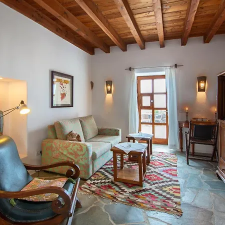 El Inti Bed and Breakfast 4*