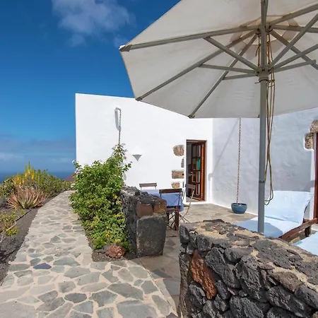 El Inti Bed and Breakfast 4*