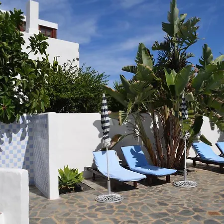 Bed & Breakfast El Inti Tinajo